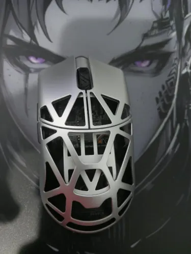 WLMouse beast x pro