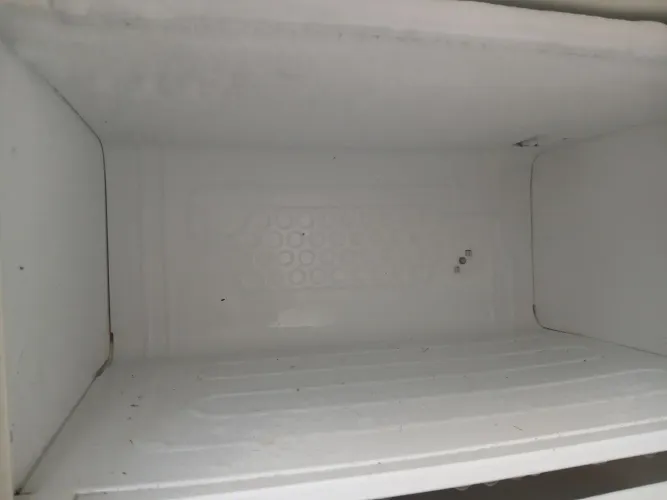 Vendo geladeira em otimo estado 