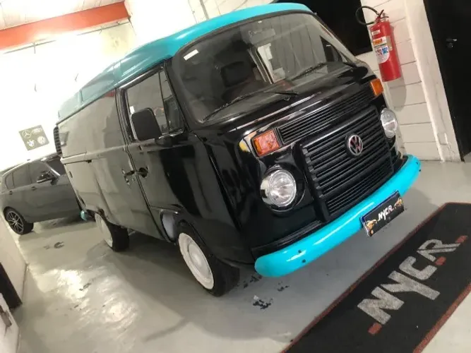 Volkswagen Kombi Furgão 1.4 MI Total Flex 8V 2011