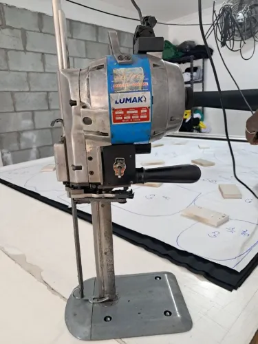 Máquina de corte