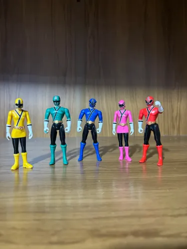 Power Rangers Bandai coleção ler descrição 