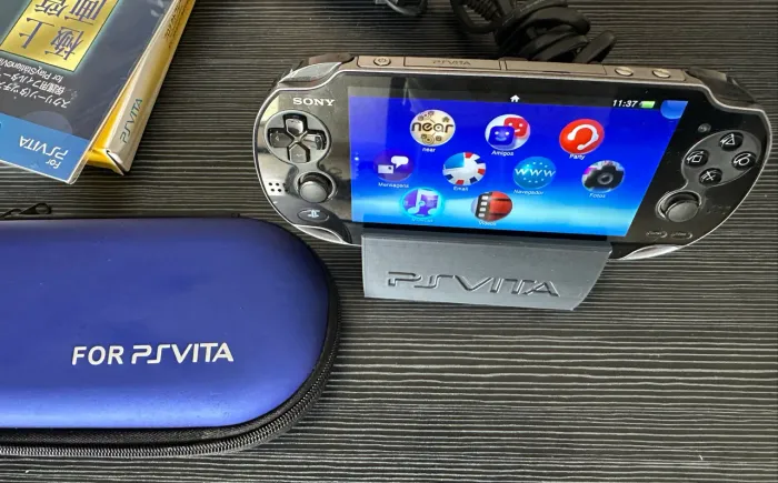 PS Vita OLED Desbloqueado em Perfeito Estado!