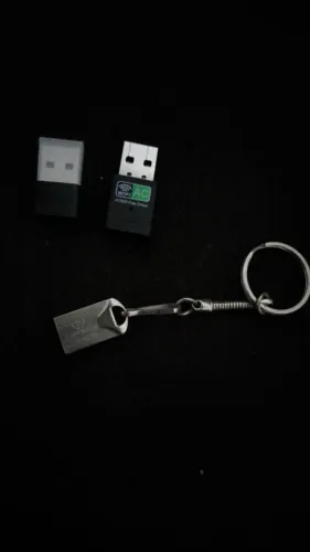 ADAPTADOR WI-FI, ADAPTADOR BLUETOOTH E PEN DRIVE 16gb