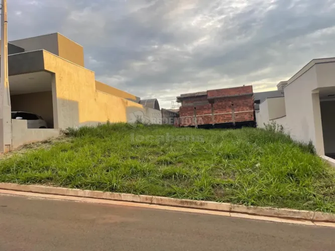 Vende-se terreno Condominio Maria Julia - Ótima localização - São José do Rio Preto/SP