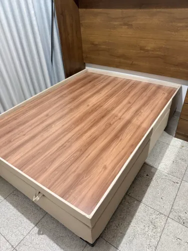 Box Baú Casal 138X Napa Corino Bege