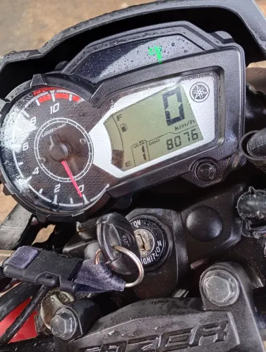 vendo ou troco fazer 150 flex vermelha fosco