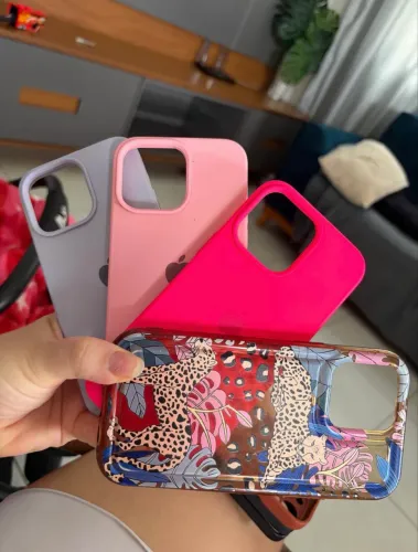 Vendo 4 capinhas do iPhone 14 Pro Max em ótimo estado !
