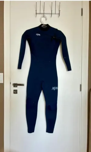 Long-john Xcel 4/3 tamanho 12 como novo!