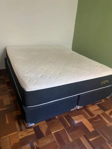 Cama queen