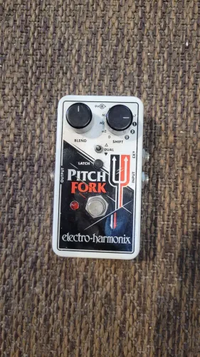 Pitch Fork (electro harmonix)