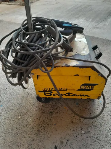 Maquina de solda elétrica