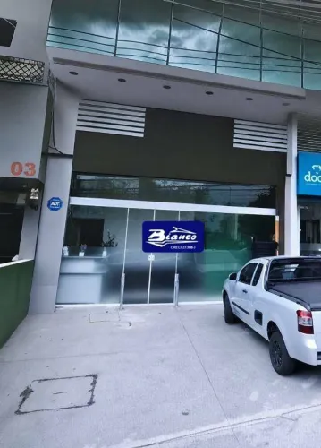 Salão Comercial, junto ao Bosque Maia na Av Papa João XXIII, 173m2 com mezanino e uma vaga