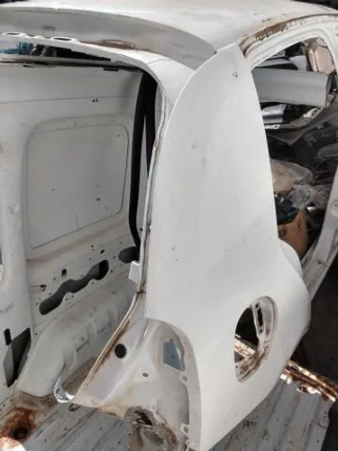 Lateral traseira caixa Roda direita Clio