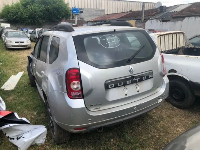 Sucata Duster 2.0 2014 Para Retirada de Peças.