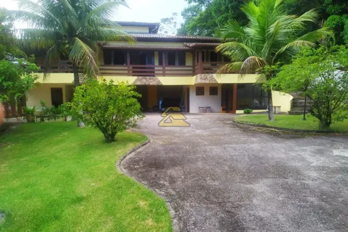Retiro (Bacaxá) | Casa 4 quartos, sendo 2 suites