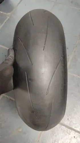 Pneu usado Metzeler Racetec RR 200/55-17
