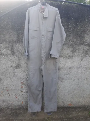 Vendo macacão profissional 