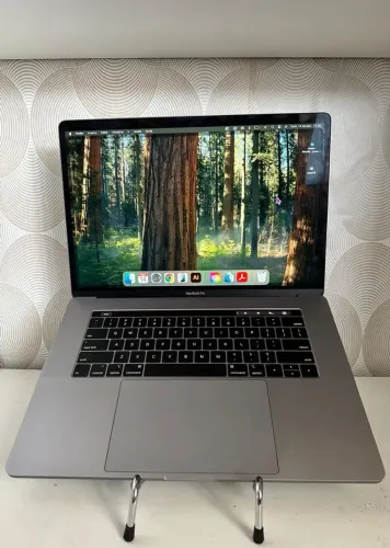 macbook pro 15 2018