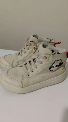 Sapatos de menina