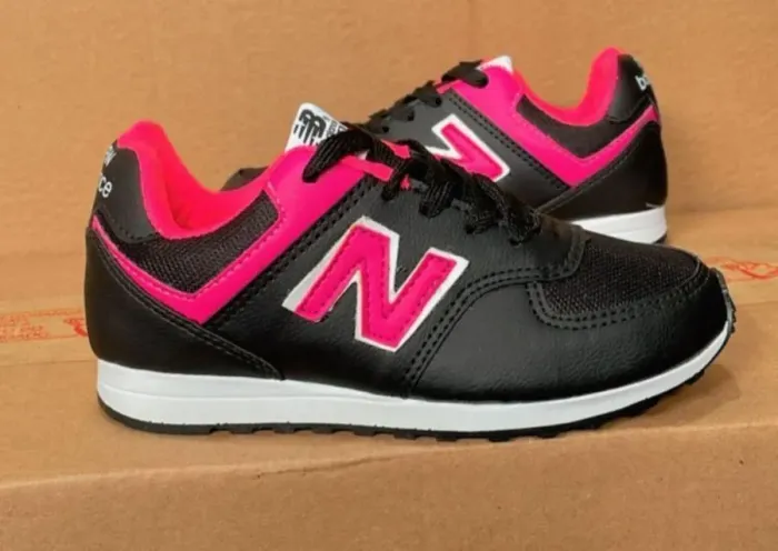 Tênis New Balance 574 Infantil Preto com Rosa