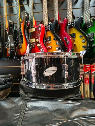 Caixa ludwig 14x6,5 aros Power hoops 2,3mm  super caixa fala alto um tiro
