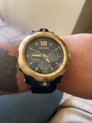 Relógio Mormaii Masculino Dourado 10ATM
