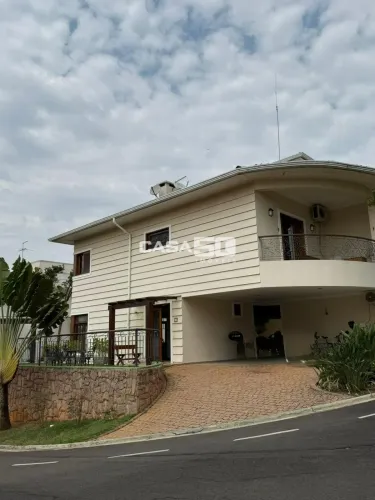 Casa a venda em condomínio fechado - Valinhos