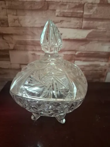 Bomboniere de Cristal Lapidado - Elegância para sua casa