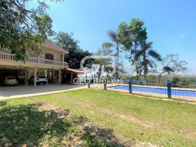 Sítio com 50.000 m² e uma bela casa de 600m² com uma vista espetacular - COD 15606