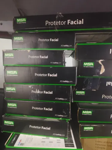 Protetor facial novo