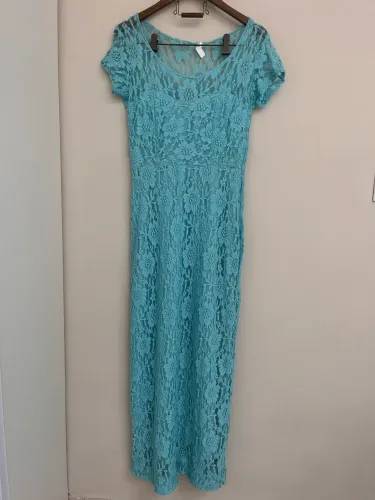 Vestido de festa azul água com forro G.