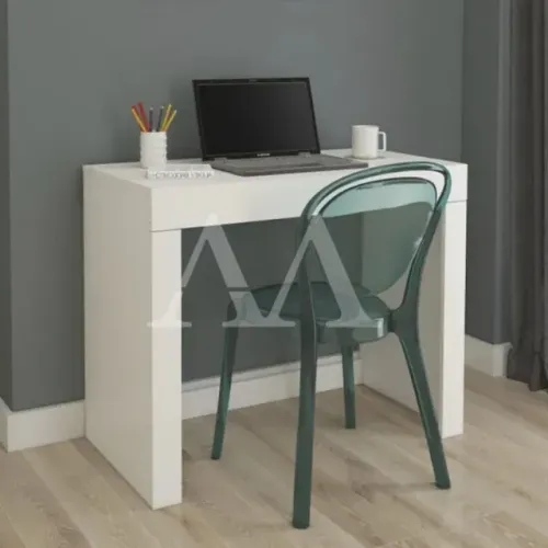 linda esvrivaninha cleo 