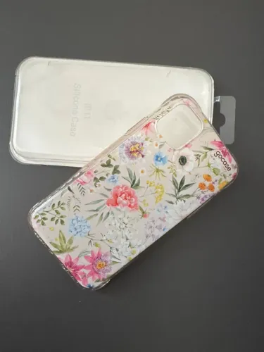 Capinha floral iPhone 11