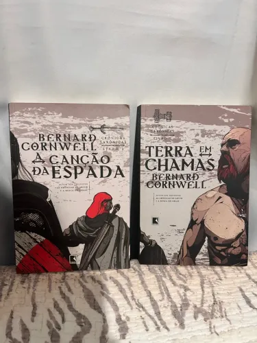 Livros Crônicas Saxônicas - Bernard Cornwell 4 e 5