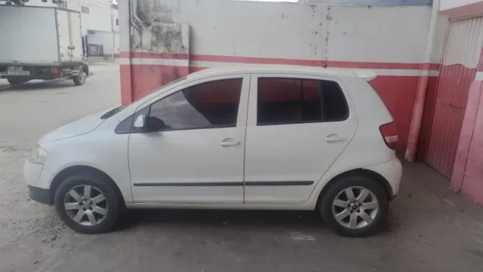 Volkswagen Fox City 1.0mi/ 1.0mi Total Flex 8V 3P 2010