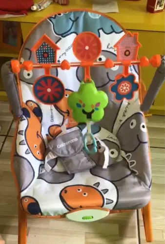 Cadeirinha de balanço pra bebê
