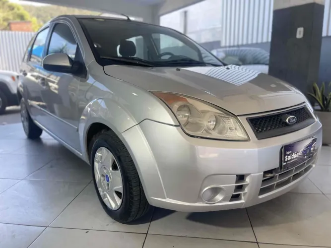 Ford Fiesta Class 1.0 4P 2008