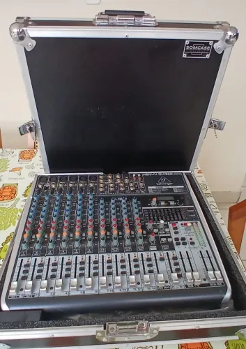 Mesa bheringer QX 1832 USB