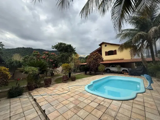 Casa para Venda em Guapimirim, Parada Modelo, 3 dormitórios, 3 suítes, 5 banheiros, 2 vaga