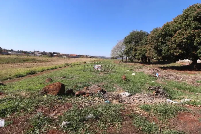 Terreno para alugar na região sul de Londrina - Itapuã