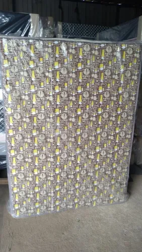Cama box casal com 5 cm de espuma