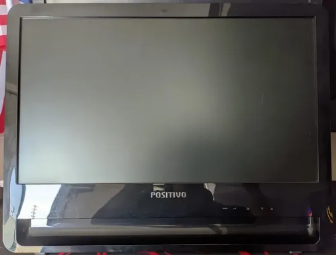 Monitor Positivo FIT 857 LCD 18.5 Polegadas