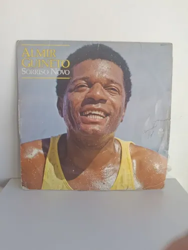 Disco de Vinil Almir Guineto - Sorriso Novo