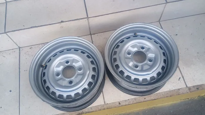 RODAS 4 FUROS ARO 15 TALA 6 DO FUSCA BRASÍLIA VARIANT 