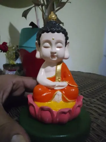 Buda baby, pintado a mão