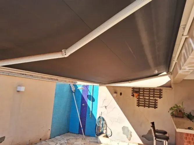 Toldo retratil eletrico black out 5 m