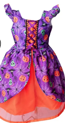 Vestido de bruxinha Halloween acompanha laços e chapéu grande.