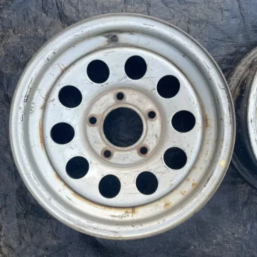 Roda aro 16 Ford F100 F1000 5 furos original