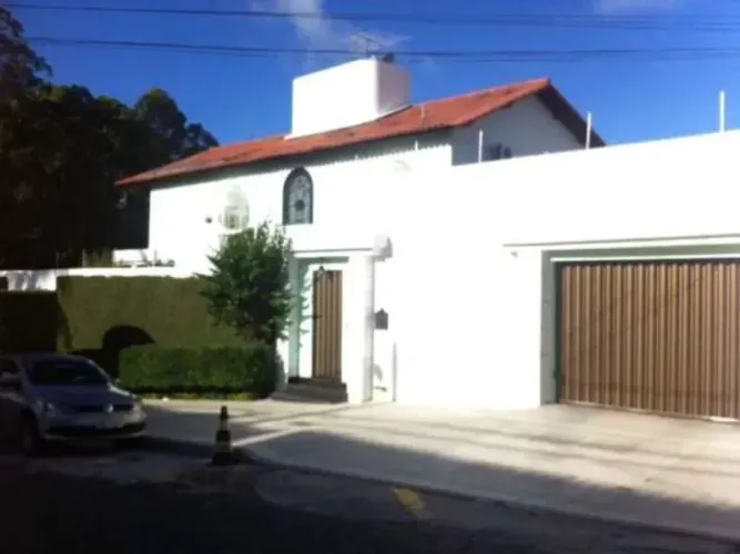 Casa em Condomínio à Venda em Salvador-BA, Itaigara: 4 Quartos, 4 Suítes, 4 Salas, 6 Banhe