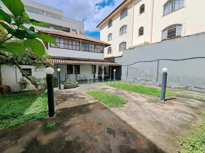 Casa ampla à venda em Barreiro, BH  3 dorms, suíte, 3 vagas